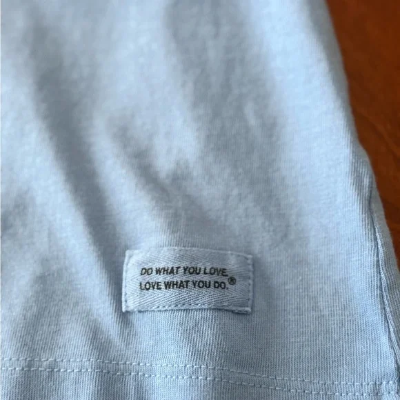 Life Is Good Blue Tee with Daisy Design - Picture 2 of 4